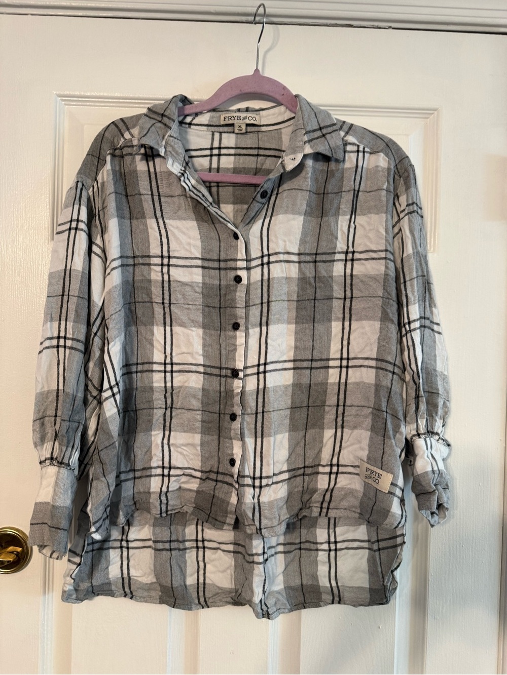 FRYE AND CO. Gray and White Plaid Button-Down Shirt